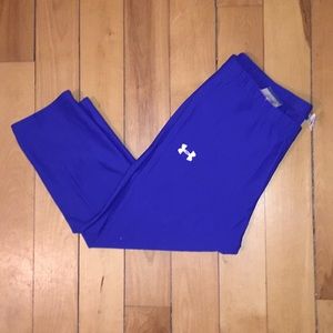 Under Armour Cropped Leggings ✨